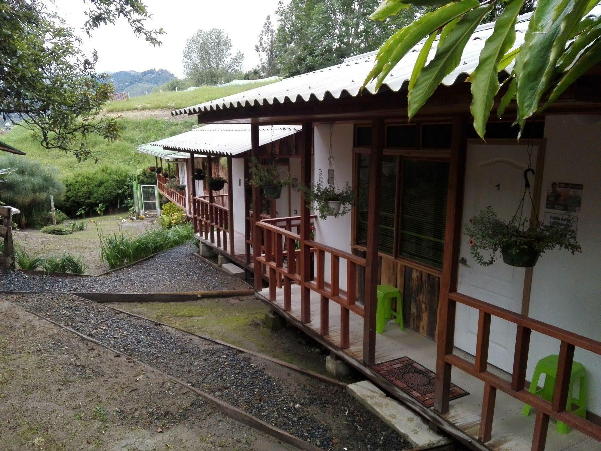 Hotel Selva Verde ซาเลนโต ภายนอก รูปภาพ